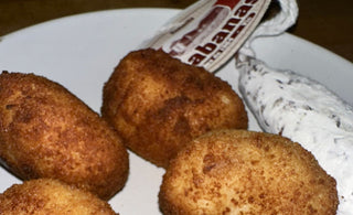 ¿Cómo se hacen las croquetas de fuet? Te lo contamos